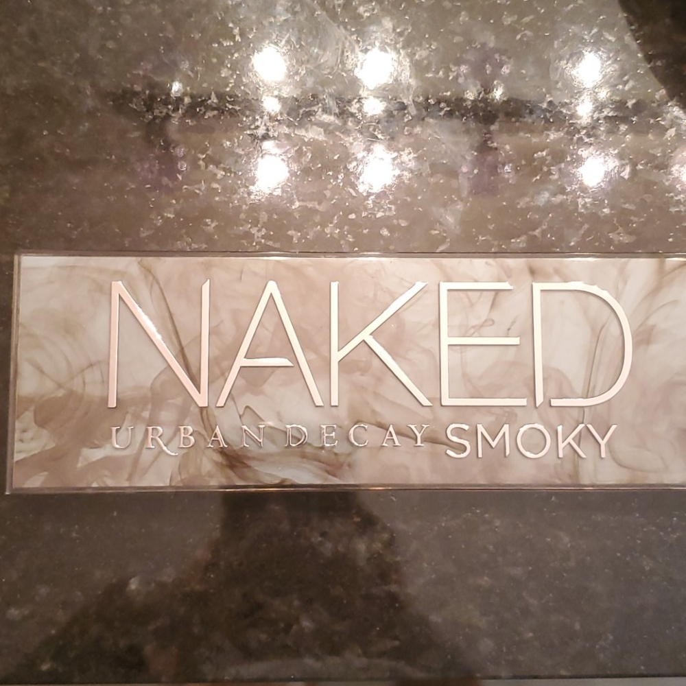 Urban Decay Smoky Palette
